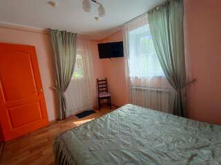 Апартаменты Студии на Гражданской Владимир Семейный номер с видом на сад-11