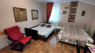 Апартаменты Студии на Гражданской Владимир Четырехместный номер с видом на сад-3