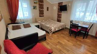 Апартаменты Студии на Гражданской Владимир Четырехместный номер с видом на сад-4